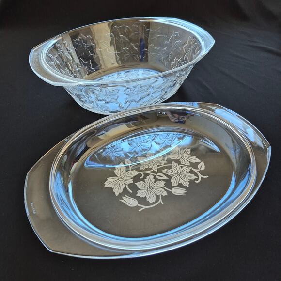 Princess House Fantasia 3-quart Covered Casserole Dish - Picture 1 of 16